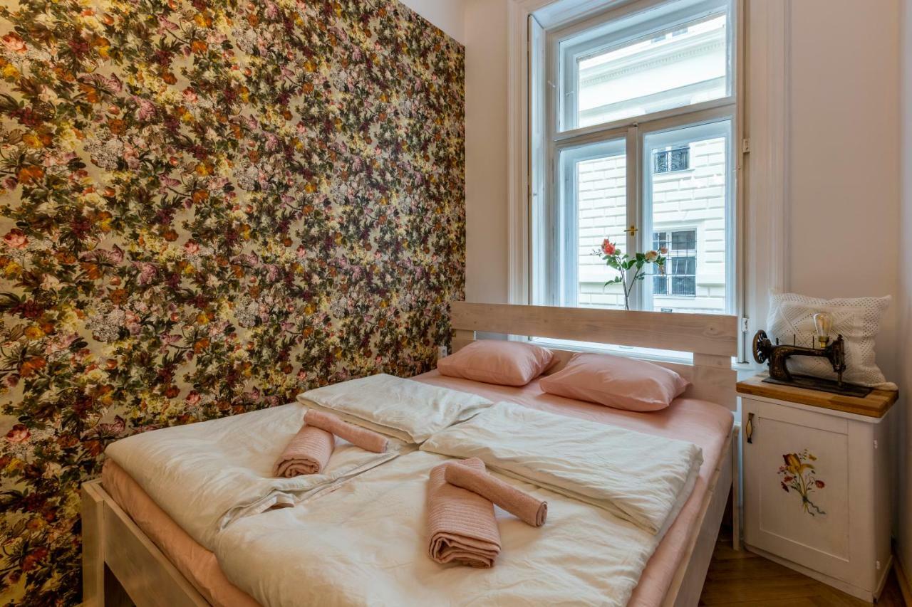 Vintage Home In The Center Budapest Extérieur photo