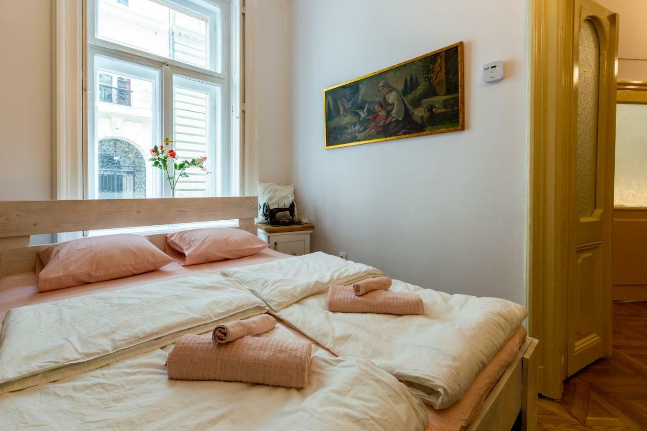 Vintage Home In The Center Budapest Extérieur photo